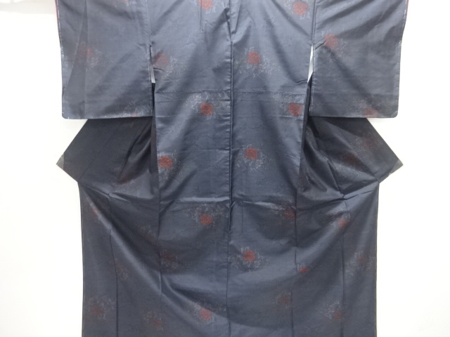 草花に雲模様織り出し本場泥大島紬着物